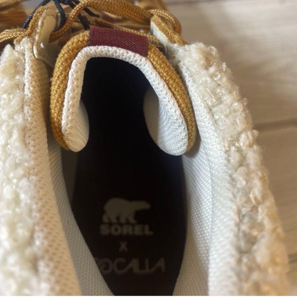Sorel Women's Tan and Cream Winter Boots - Picture 9 of 10